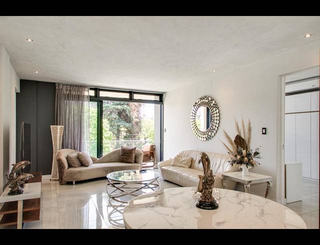 3 BEDROOM APARTMENT FOR SALE IN HOUGHTON ESTATE